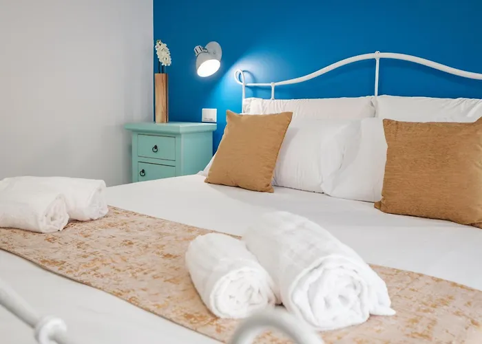 Sa Domu Colorada- Eleganza E Comfort Nel Centro Di Affittacamere 3*