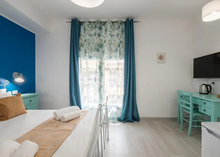 Sa Domu Colorada- Eleganza E Comfort Nel Centro Di Affittacamere Villasimius