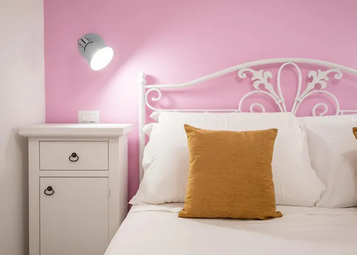 Sa Domu Colorada- Eleganza E Comfort Nel Centro Di Vendégház
